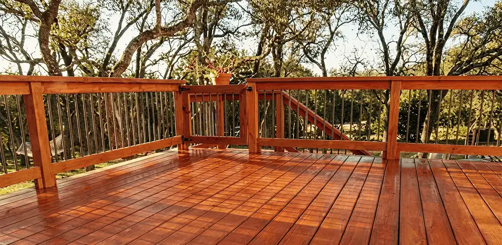 Deck sealing results with a freshly sealed wood deck in Bakersfield, CA